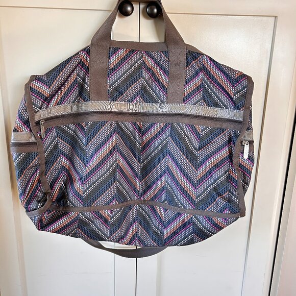 LeSportsac Boston Bag Weekender Bag - Picture 1 of 11